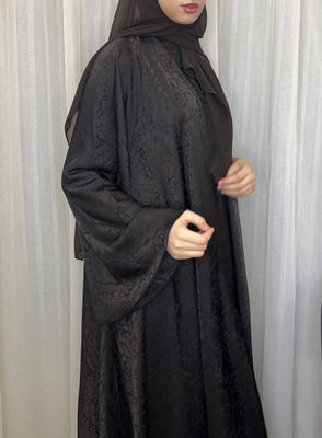 العبايه ذهب لون بني