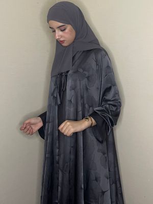 عبايه يرقه لون رمادي