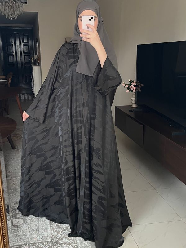 عبايه غيمه زيتي