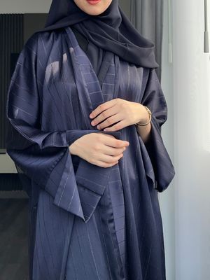 عبايه حسنه لون كحلي