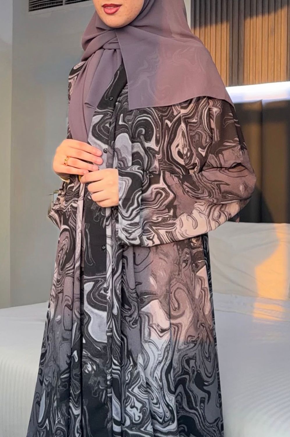 عبايه فاطمه لون رمادي