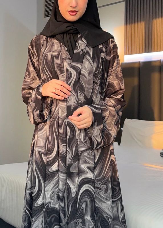 عبايه فاطمه لون أسود