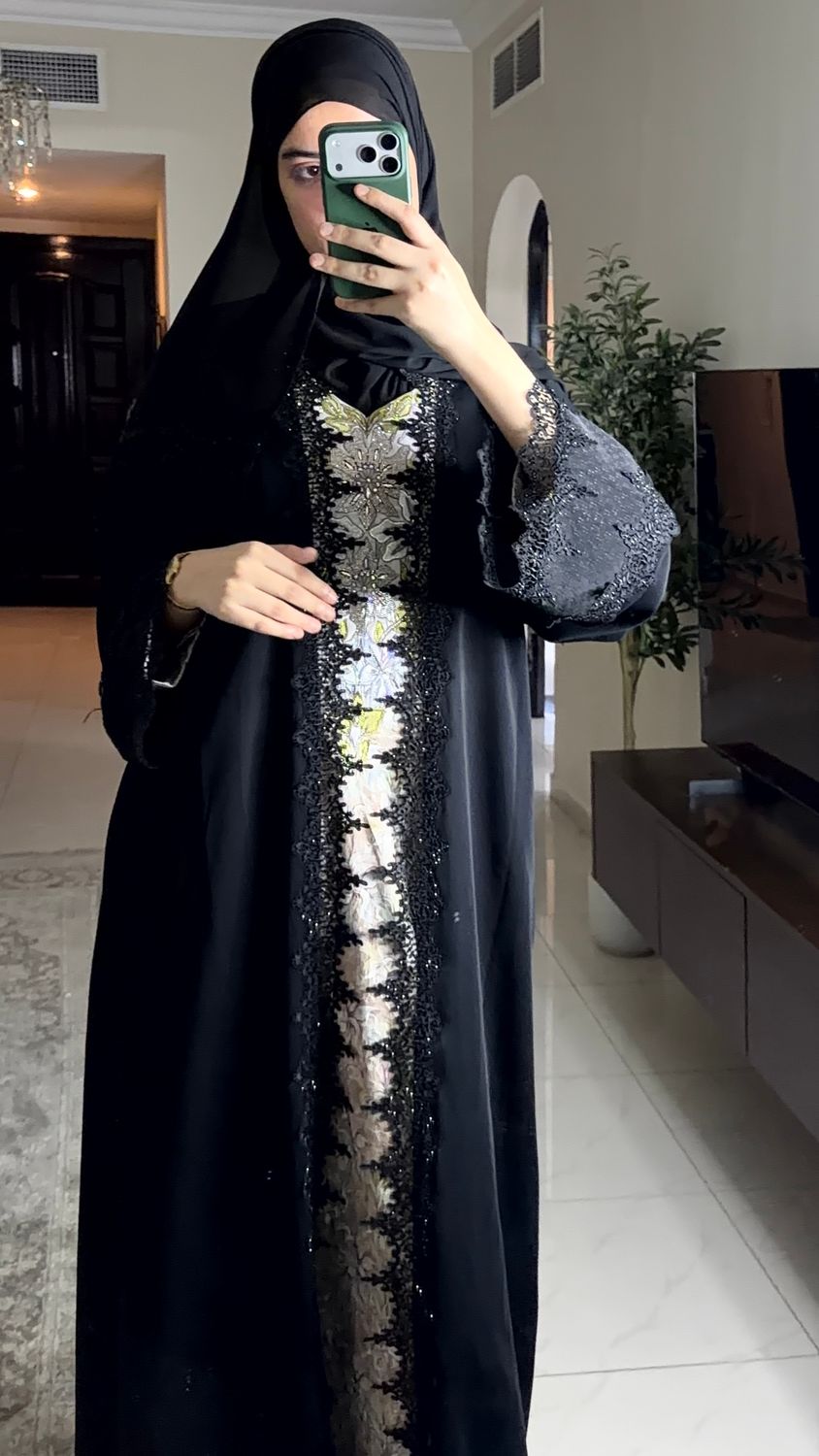 عبايه المخور