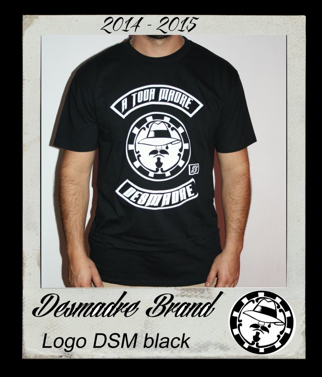 CAMISETA DESMADRE BRAND LOGO