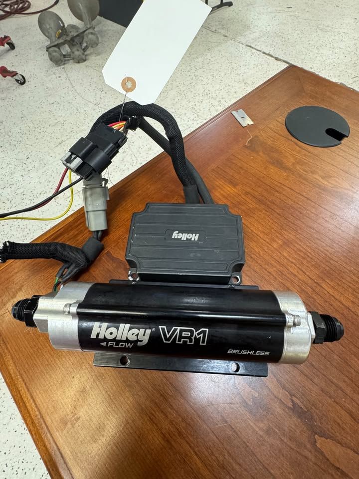 VR1 Series Brushless Fuel Pump w/Controller