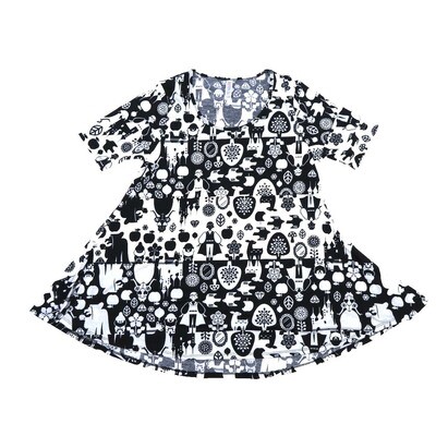 LuLaRoe PERFECT c Small S Disney Castles Black White Tee Shirt C-SMALL-201 fits Womens Sizes 8-14