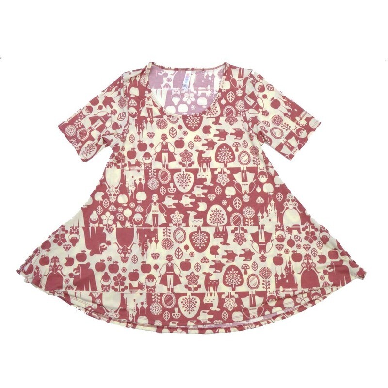 LuLaRoe PERFECT c Small S Disney Castles Small World Tee Shirt  C-SMALL-205  fits Womens Sizes 8-14