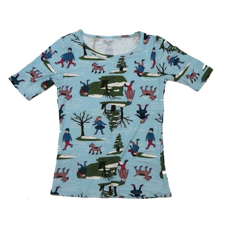 LuLaRoe GIGI Medium M Christmas Ice Skaters Dogs on Pond Fitted Tee fits Women sizes 8-10 MEDIUM-205