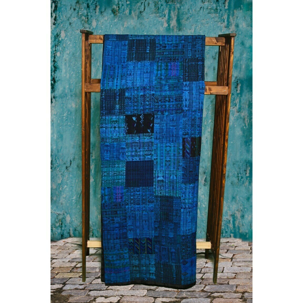 Handmade Queen-size Vivid Blue Guatemalan Patchwork Quilt Set