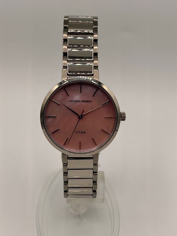 Adora AD8805
