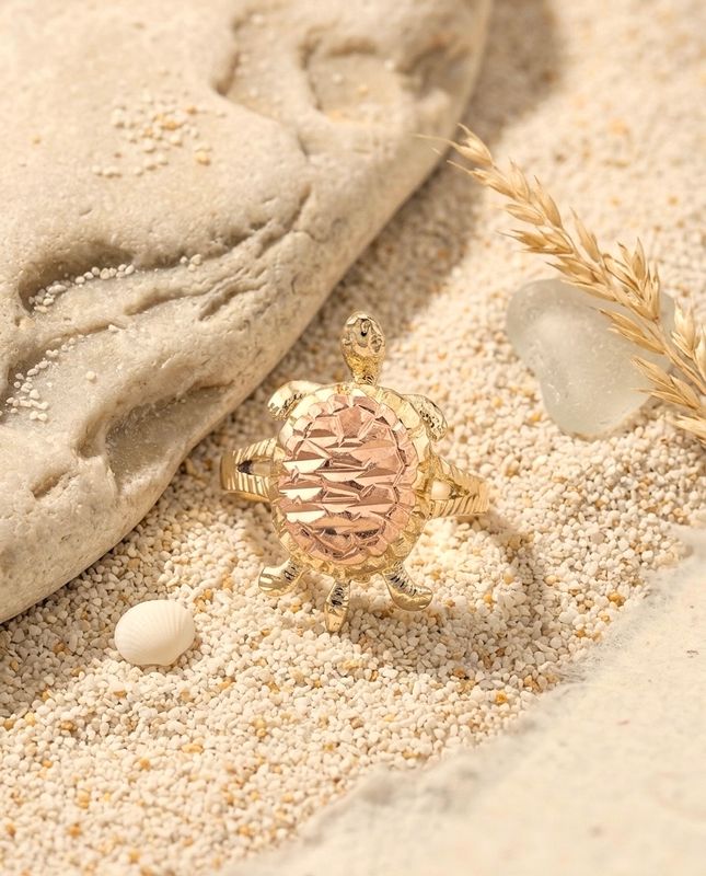 14kt Gold Turtle Ring