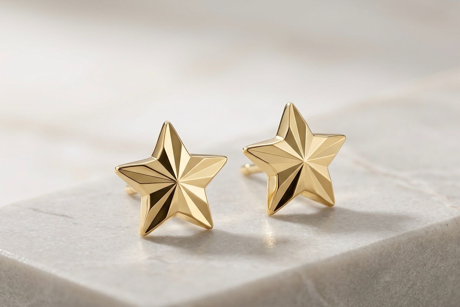 14kt Star Shape (Medium) Earrings