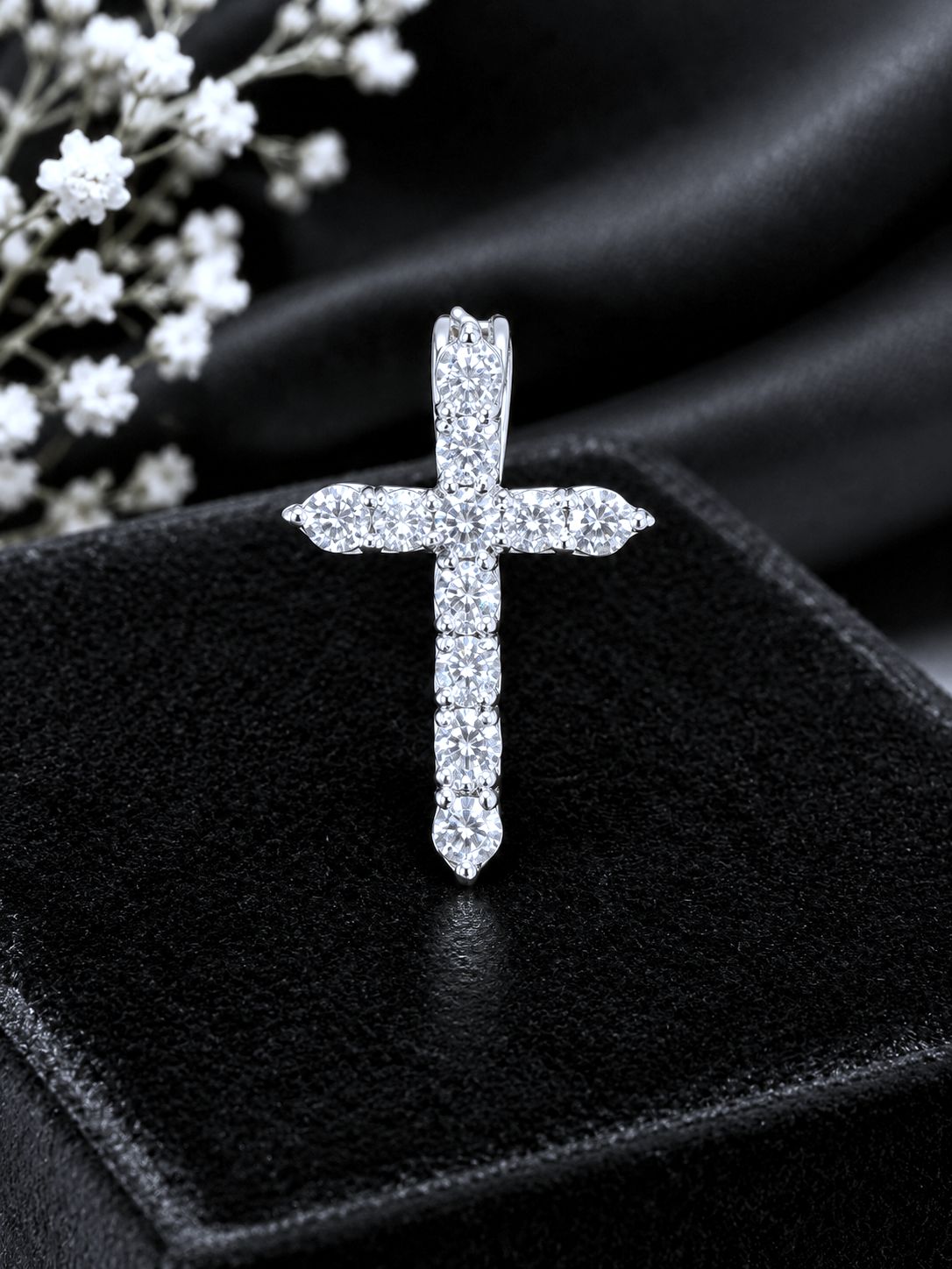 14KT White Gold Lab Grown Diamond Cross Pendant