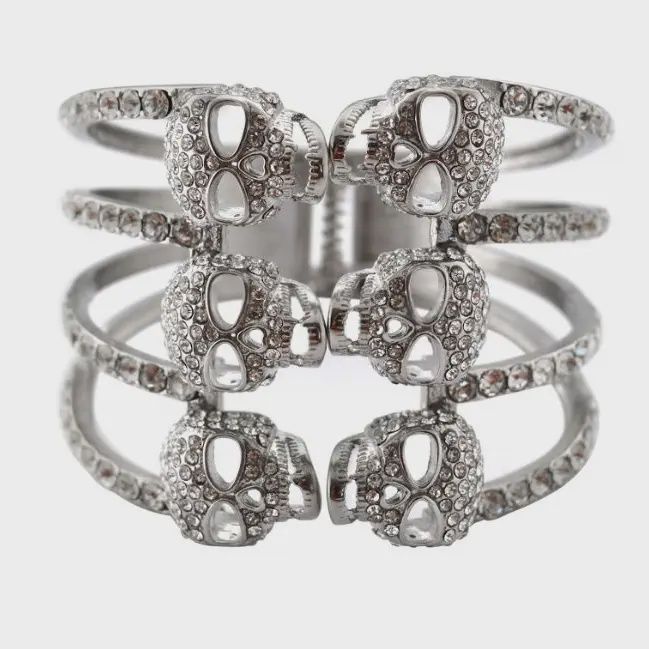 Six Pack Skulls Imitation Diamond Stones Bracelet