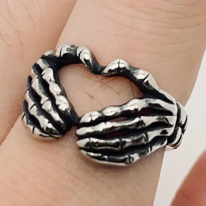 Heart-Shaped Skull Palm Ring