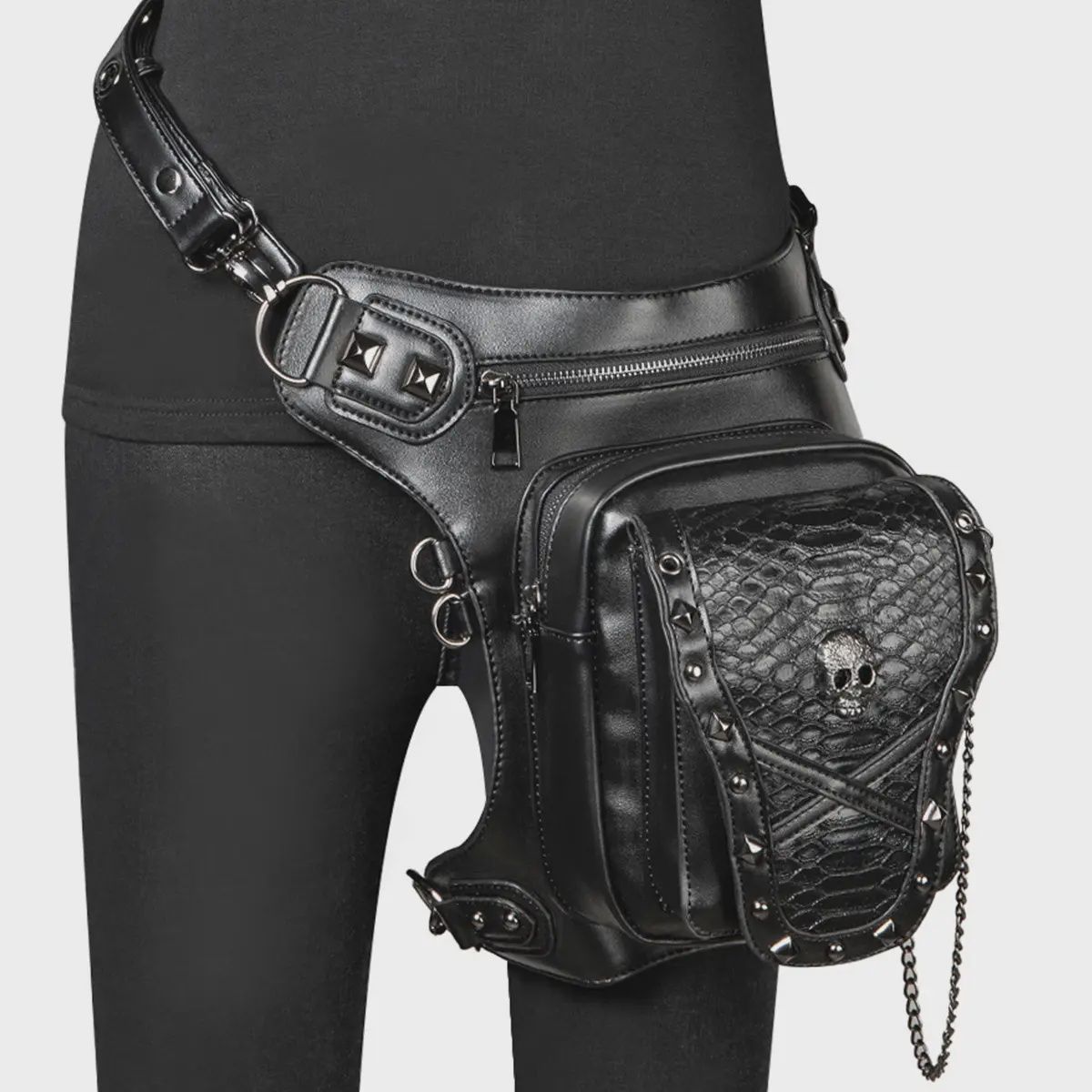 Skull Steampuk Crossbody Bag