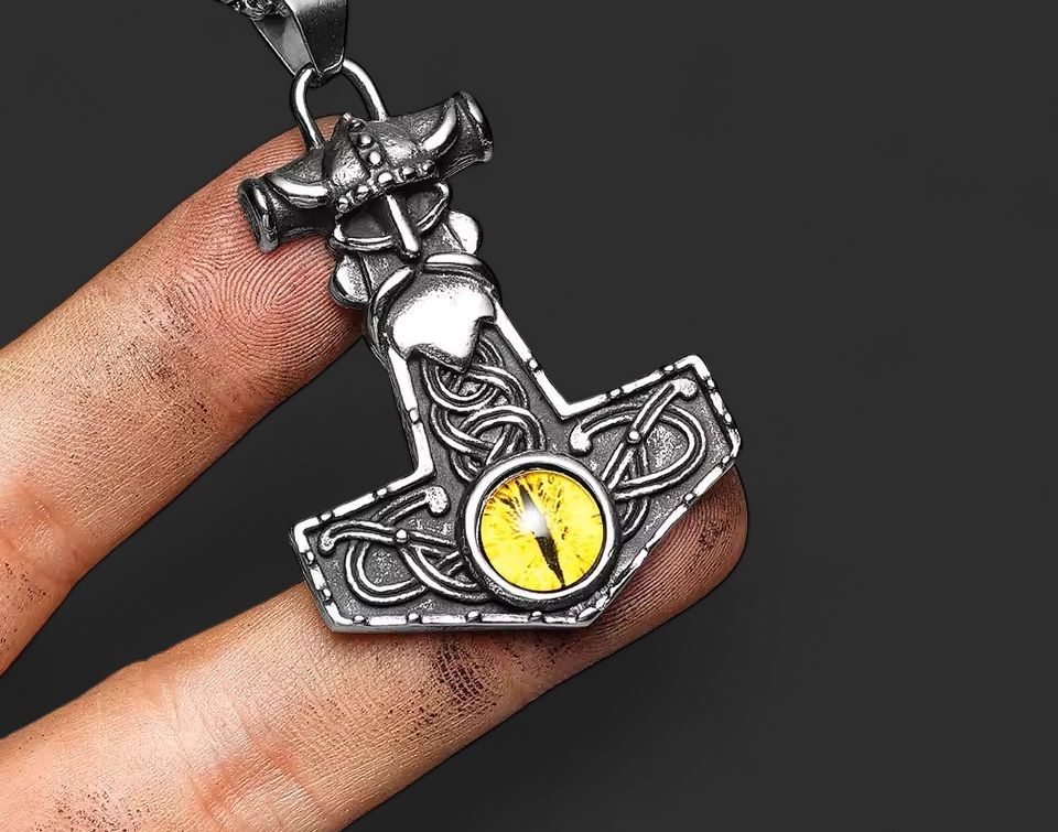 316L Stainless Steel Eye of Odin Pendant