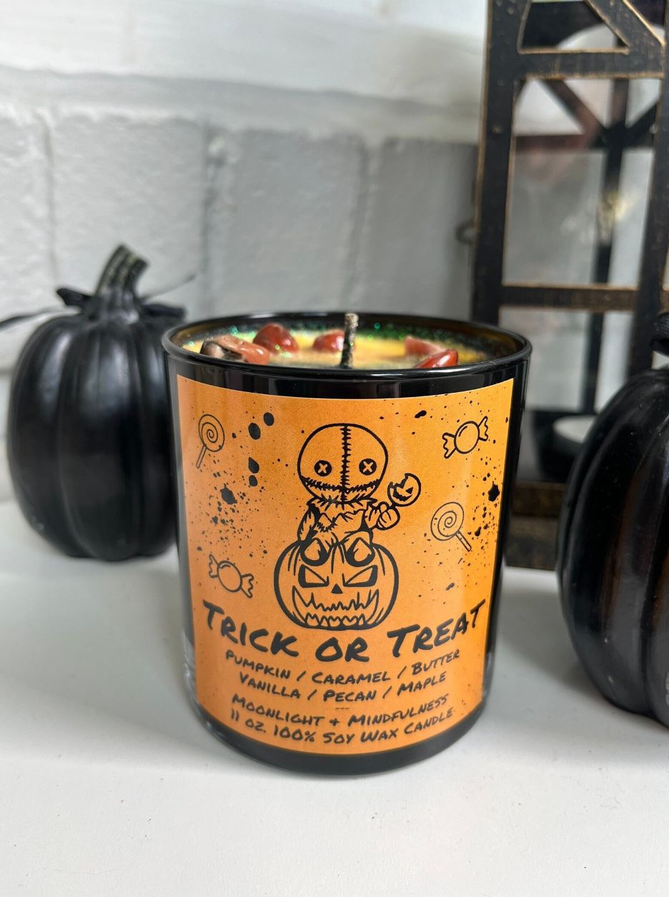Horror Movie Crystal Candles, 100% Soy Wax, Spooky Decor, Scent: Trick or Treat