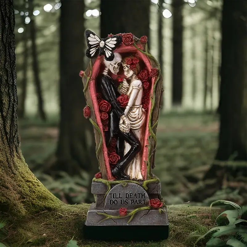 Love Never Dies Couple Skeletons