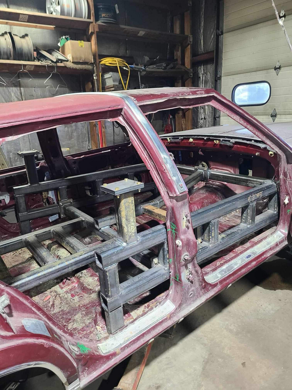 Full size car Cage