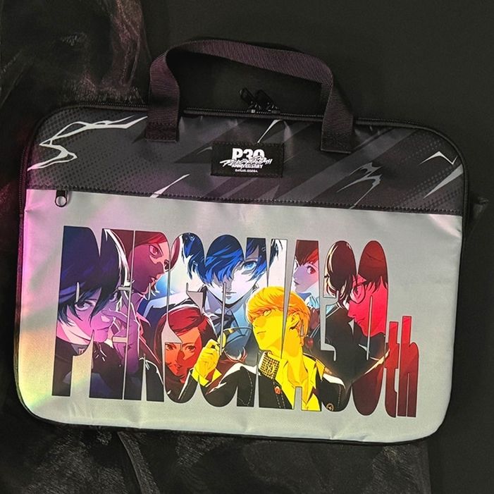 [Pre-Order] Persona P30th Anniversary Illustration A Laptop Bag (36 x 27 cm)