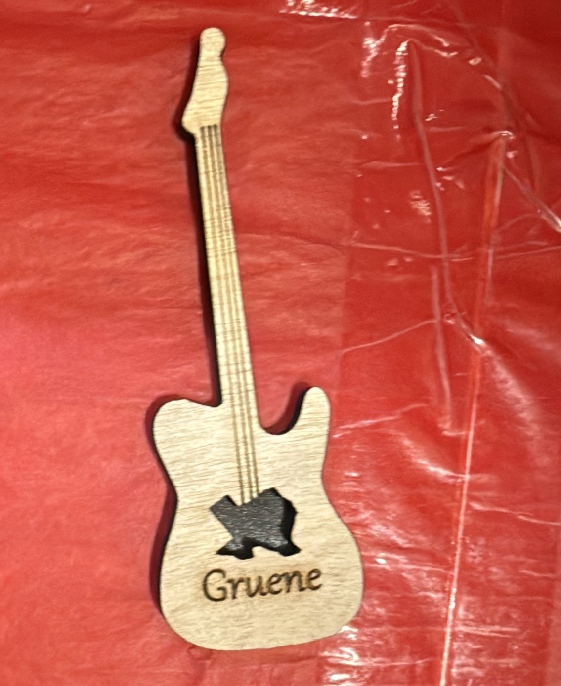 Guitar Gruene wood magnet