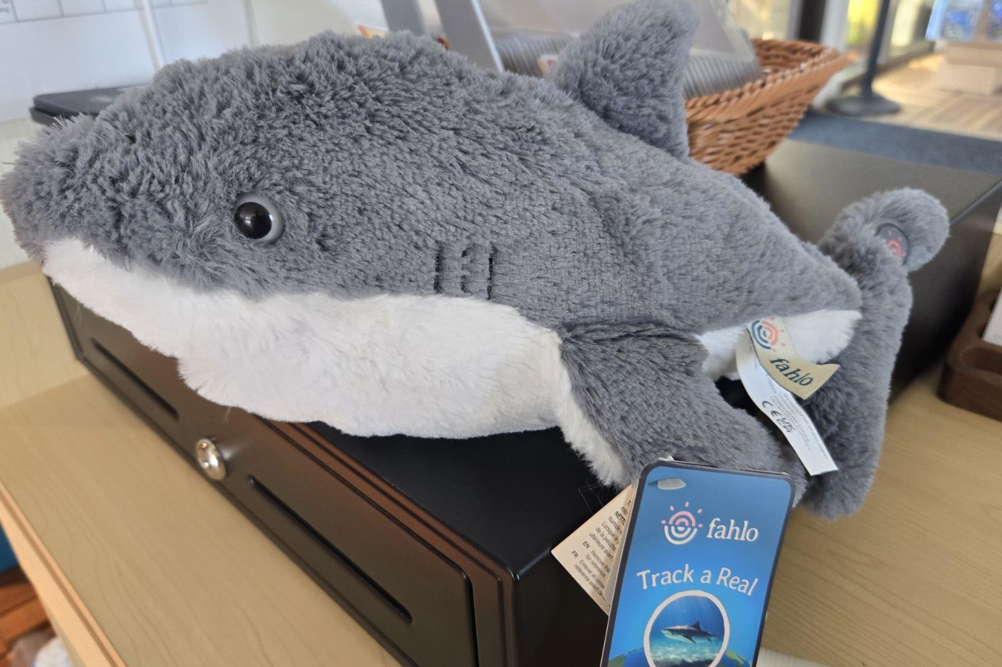 Shark  Plush Tracking/P-Shark-GW/4