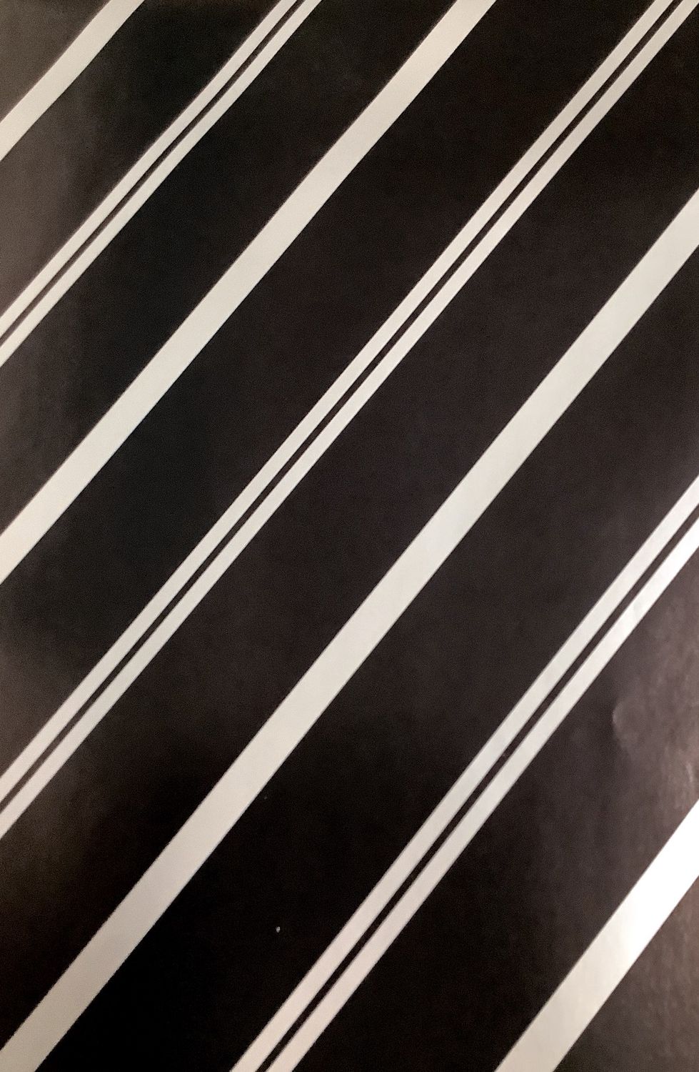 BLACK STRIPED WRAPPING PAPER