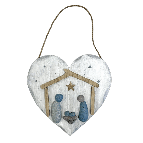 WOODEN NATIVITY LOVE HEART PLAQUE