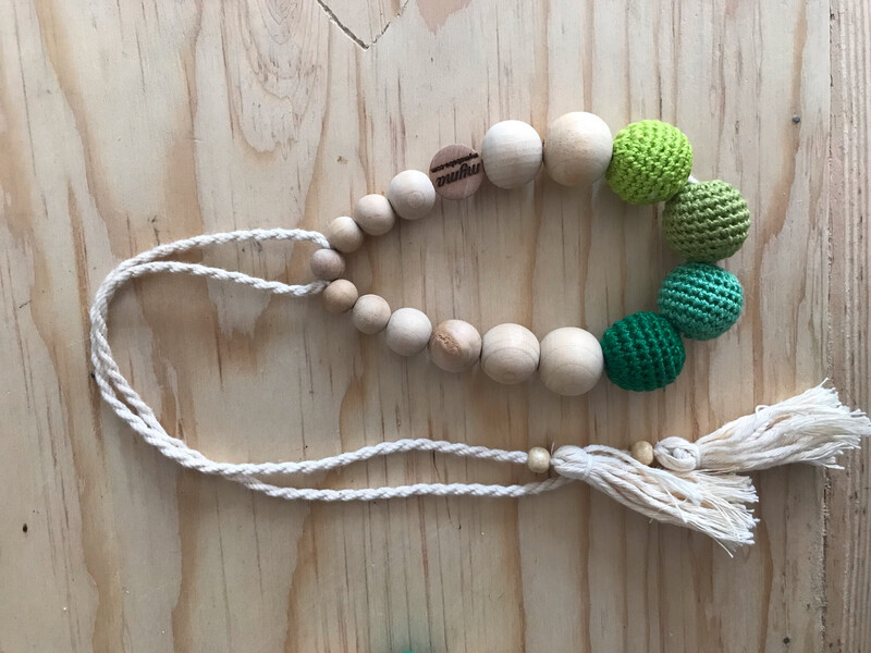 collar tejido ajustado 