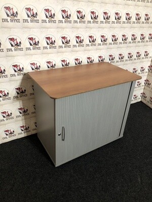 Sideboard in Erle 2OH Jalousie HPL Platte Breit 87cm