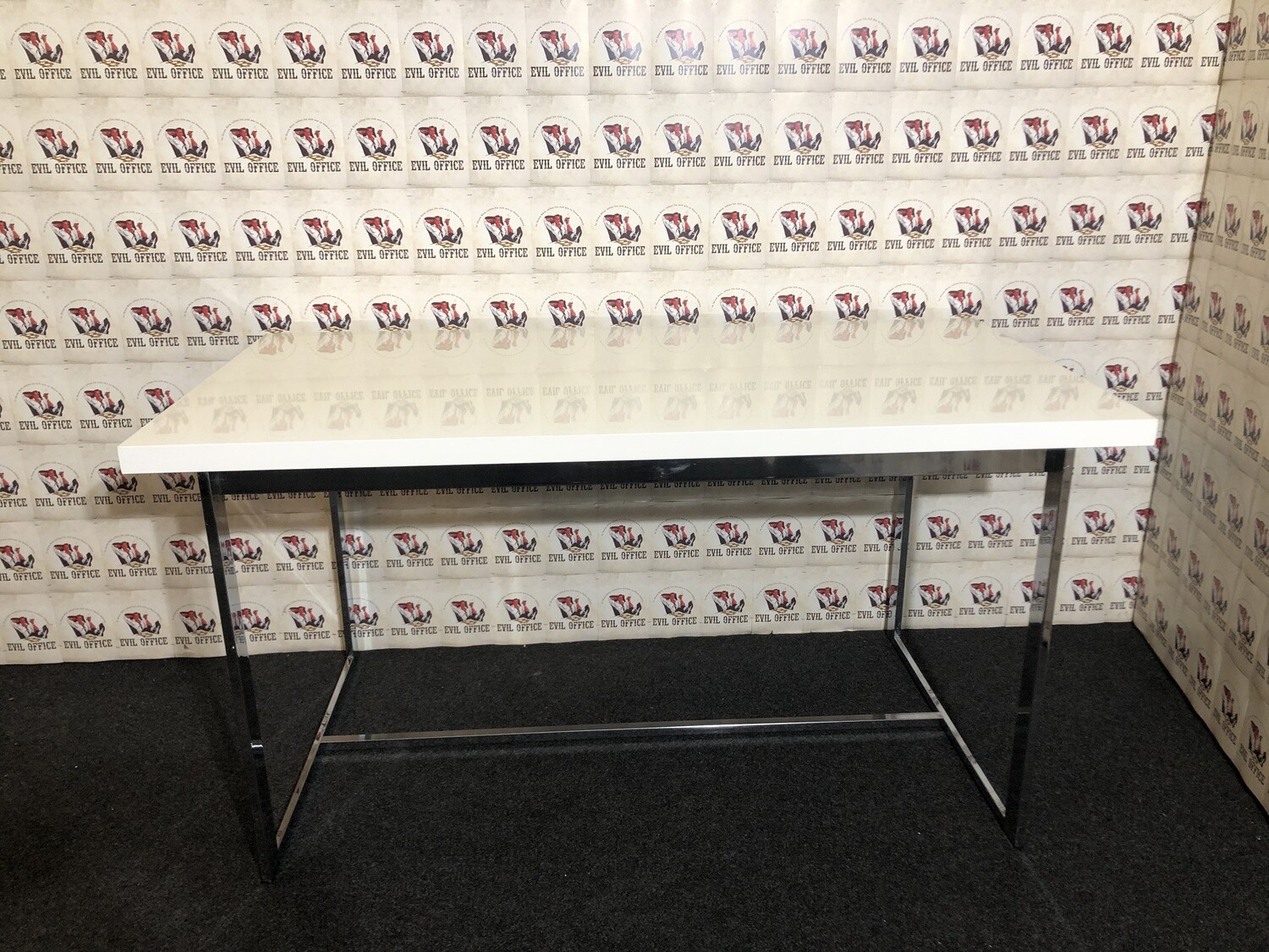 Konferenztisch Bench von IMS Domitalia in Weiß Chrom