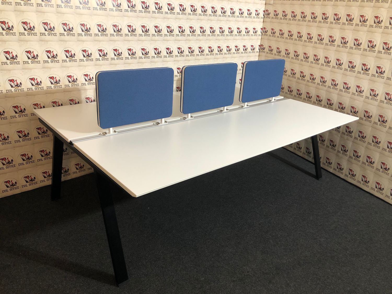 Konferenztisch von Vario ICON A-Bench Arbeitstisch in Weiß #8