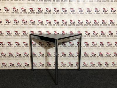 USM Haller Eckschreibtisch Schreibtisch in Schwarz