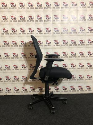 Bürodrehstuhl von Der Drehstuhl Modell Sinum Schwarz
