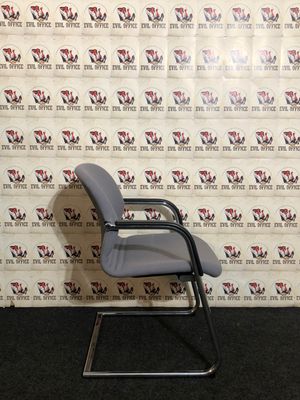 Freischwinger von Wilkhahn in Grau Konferenzstuhl