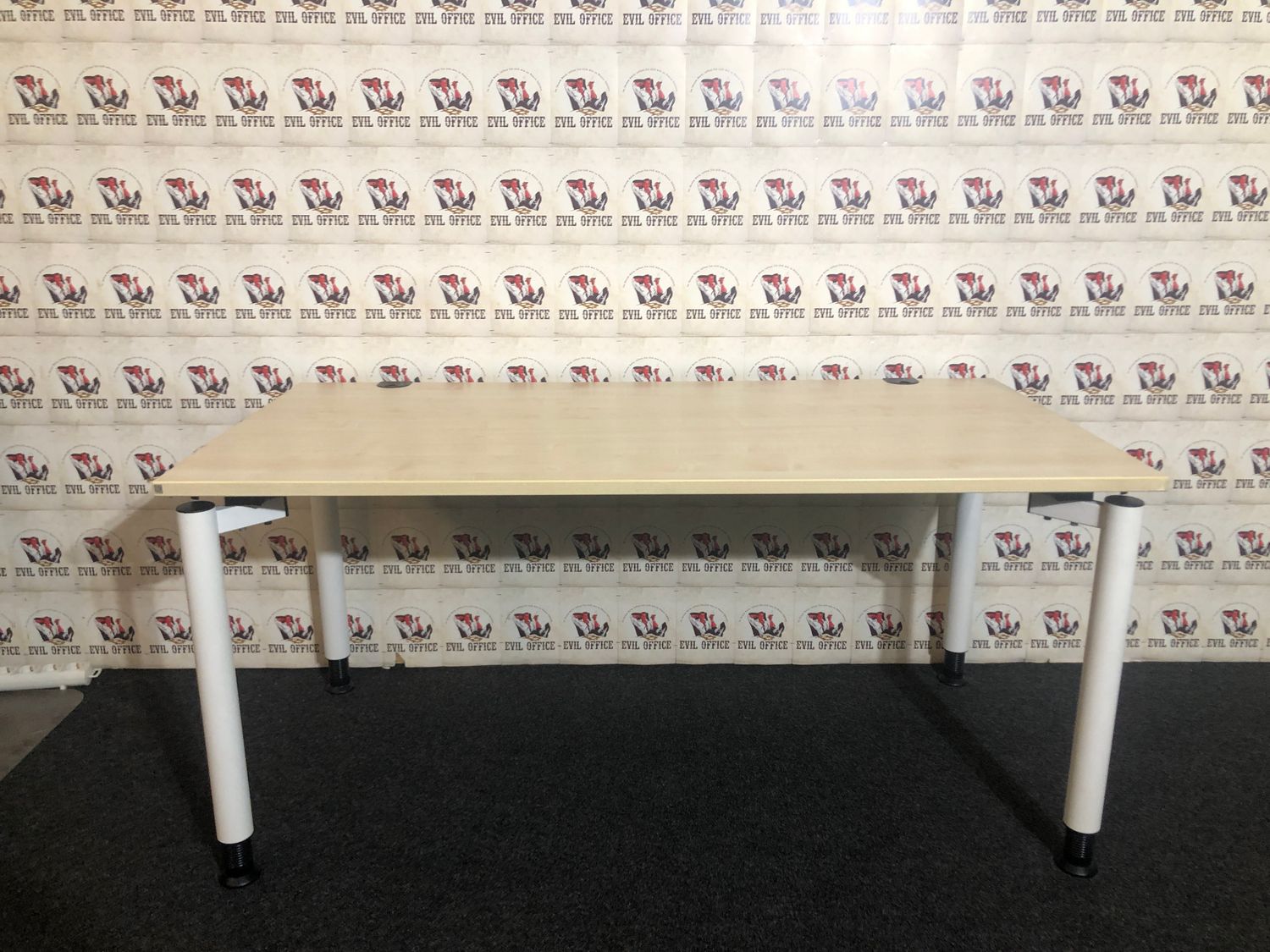 Schreibtisch Tisch von FM in Ahorn / Weiß Höhenverstellbar