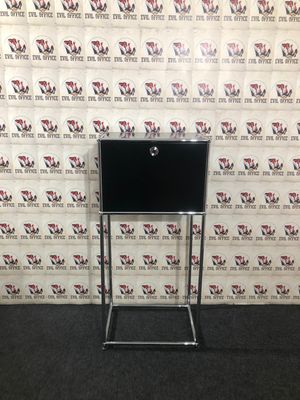 USM Haller Schlüsselregal in Schwarz Sideboard Softclose Design Büromöbel