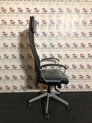 Bürodrehstuhl von Ikea Markus in Schwarz Leder