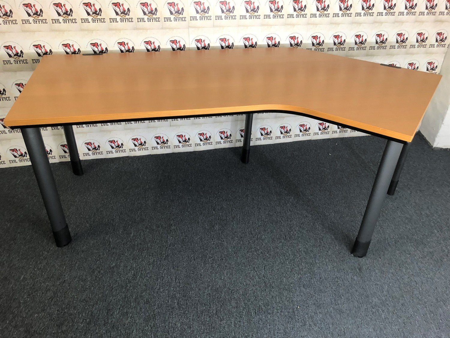 Büromöbel Haworth Schreibtisch 135° in Buche Winkelform Rechts