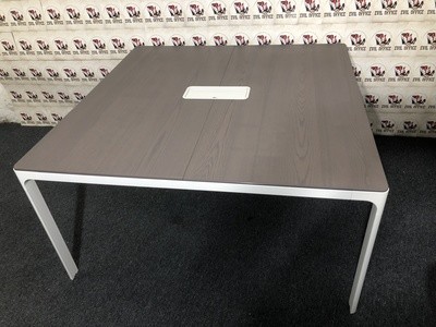 Konferenztisch IKEA BEKANT Schreibtisch