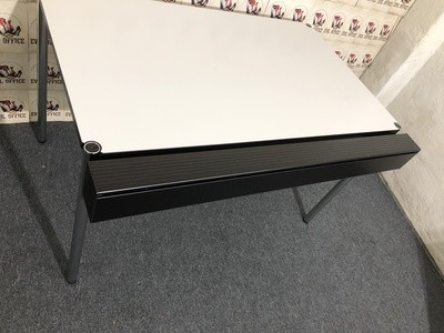 USM Haller Aluminium Kabelkanal 150cm in schwarz