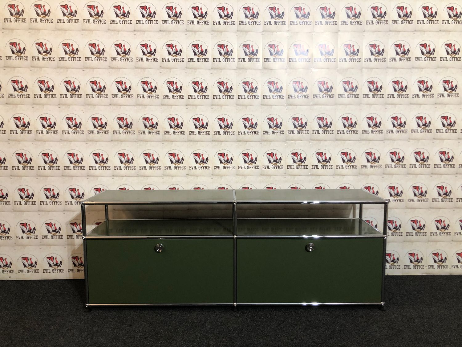 USM Haller Lowboard in Olivgrün Sideboard Softclose Design