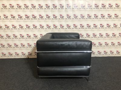 Cassina LC3 Fauteuil Grand Confort Grand Modèle Le Corbusier