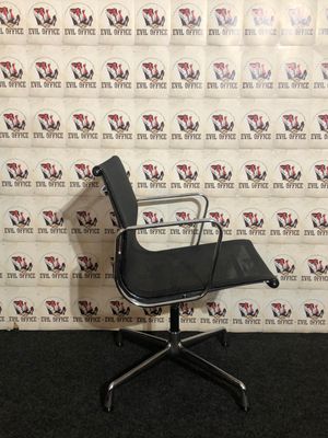 Vitra Aluminium Chair Charles Eames EA 108 Netz Schwarz Nero