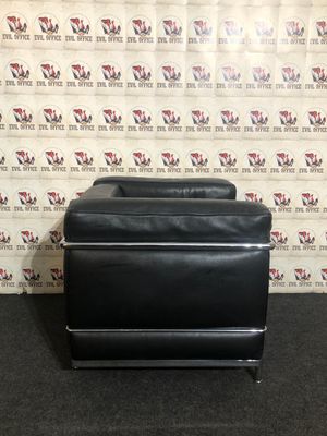 Cassina LC2 Fauteuil Grand Confort Grand Modèle Le Corbusier
