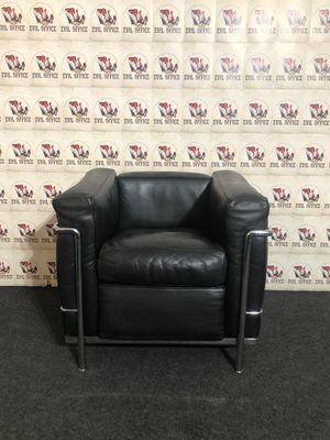 Cassina LC2 Fauteuil Grand Confort Grand Modèle Le Corbusier