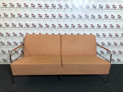 Lammhults Cinema Sofa Design Gunilla Allard in Lachs