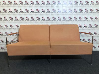 Lammhults Cinema Sofa Design Gunilla Allard in Lachs Wildleder