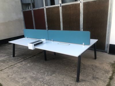 Konferenztisch von Steelcase Lares in Weiß Teamschreibtisch Arbeitstisch